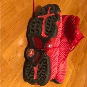 Jordans size 11 barely worn super comfortable